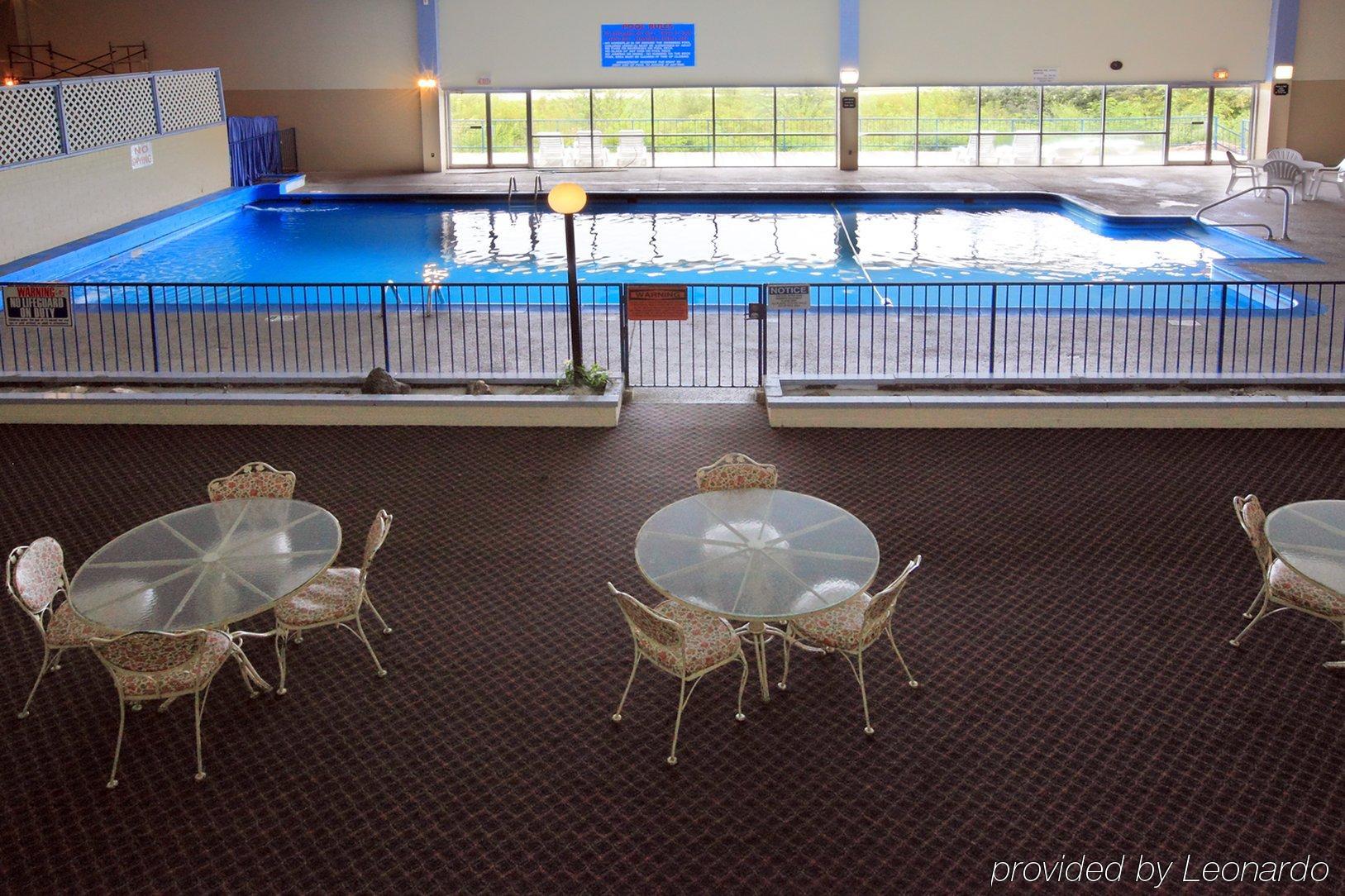 Americas Best Value Inn Newton Konforlar fotoğraf