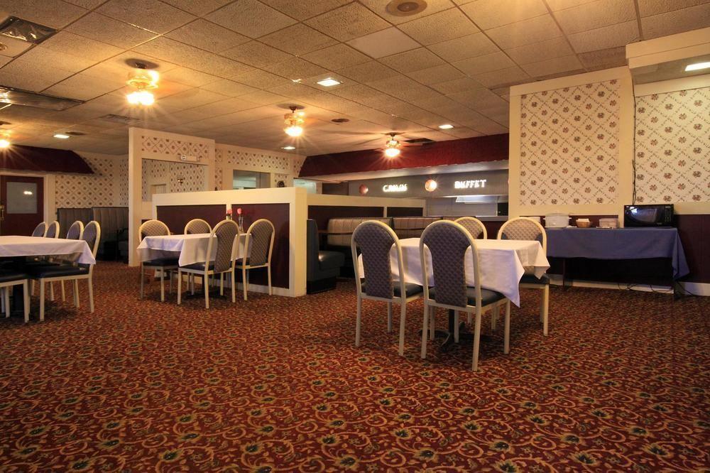 Americas Best Value Inn Newton Restoran fotoğraf